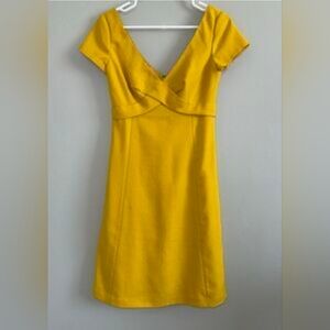 J. Crew Yellow Short Sleeve Lined Wool Sheath Dress Size 4 Chic Timeless Date